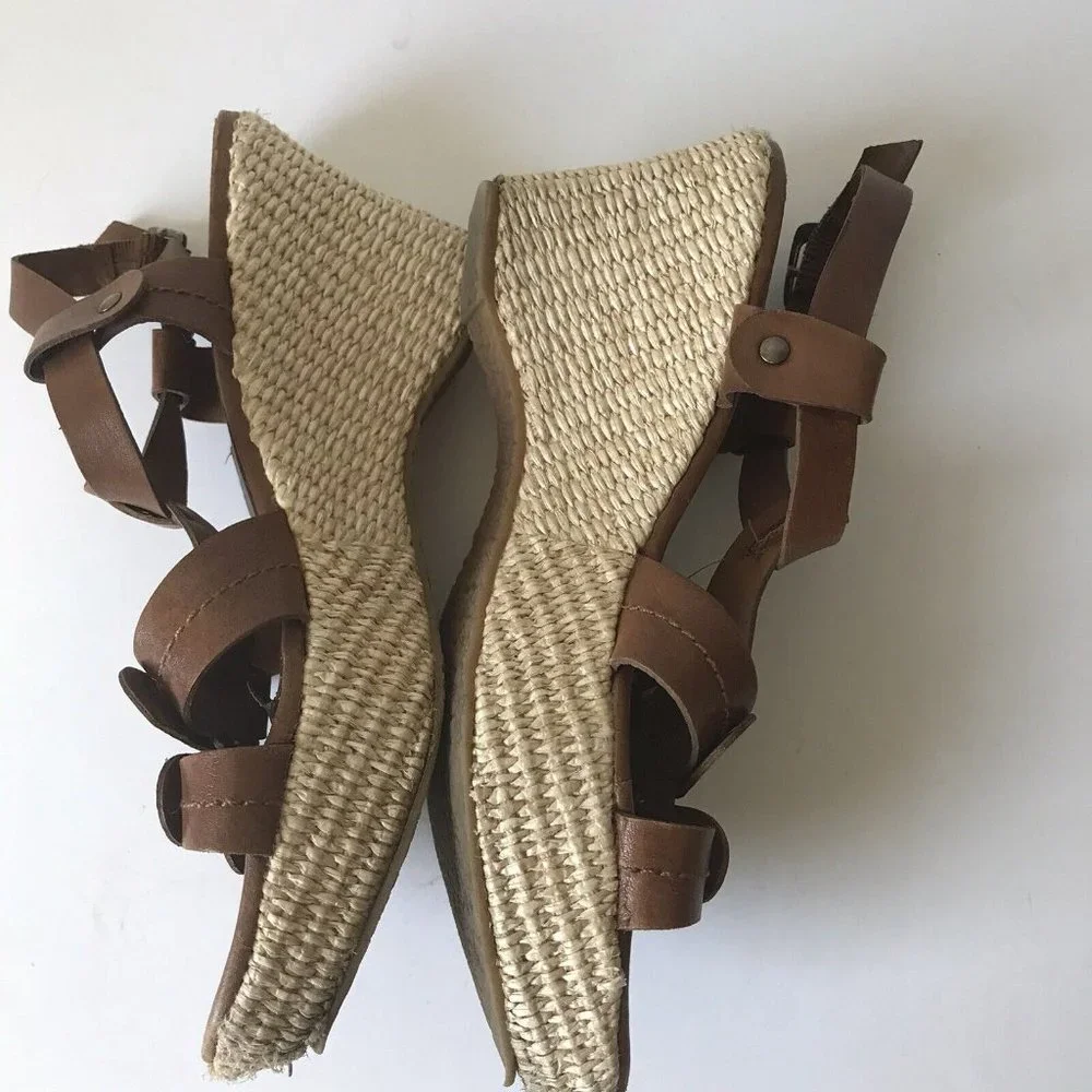 Adelia Brown Leather Espadrille Wedge Sandals Studded Strappy Platform‎ 8.5M